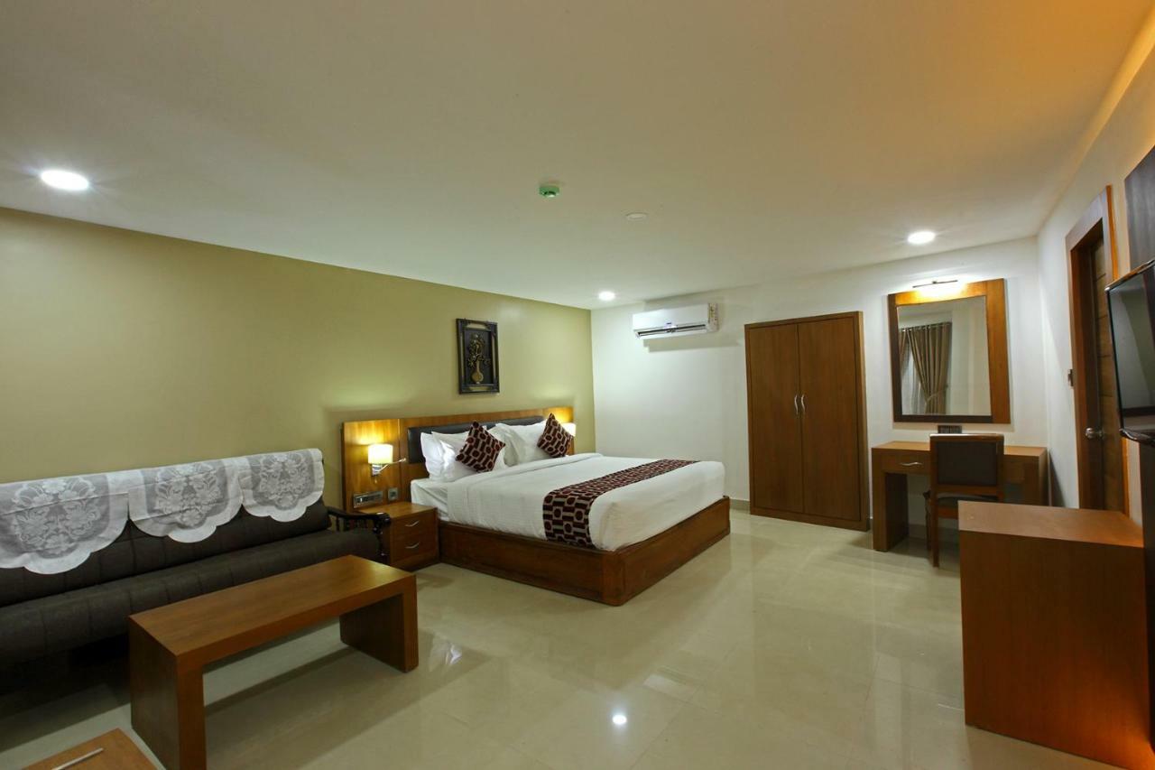 Hotel Rohini International Kallar  Exterior photo