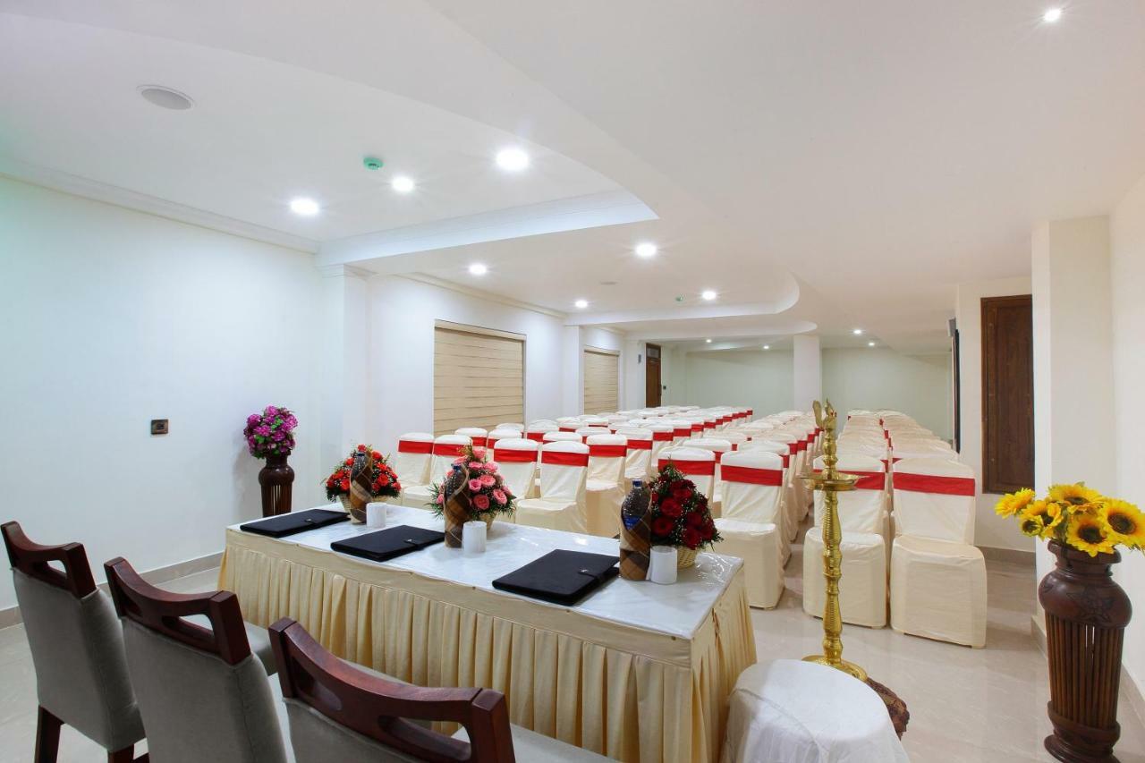 Hotel Rohini International Kallar  Exterior photo