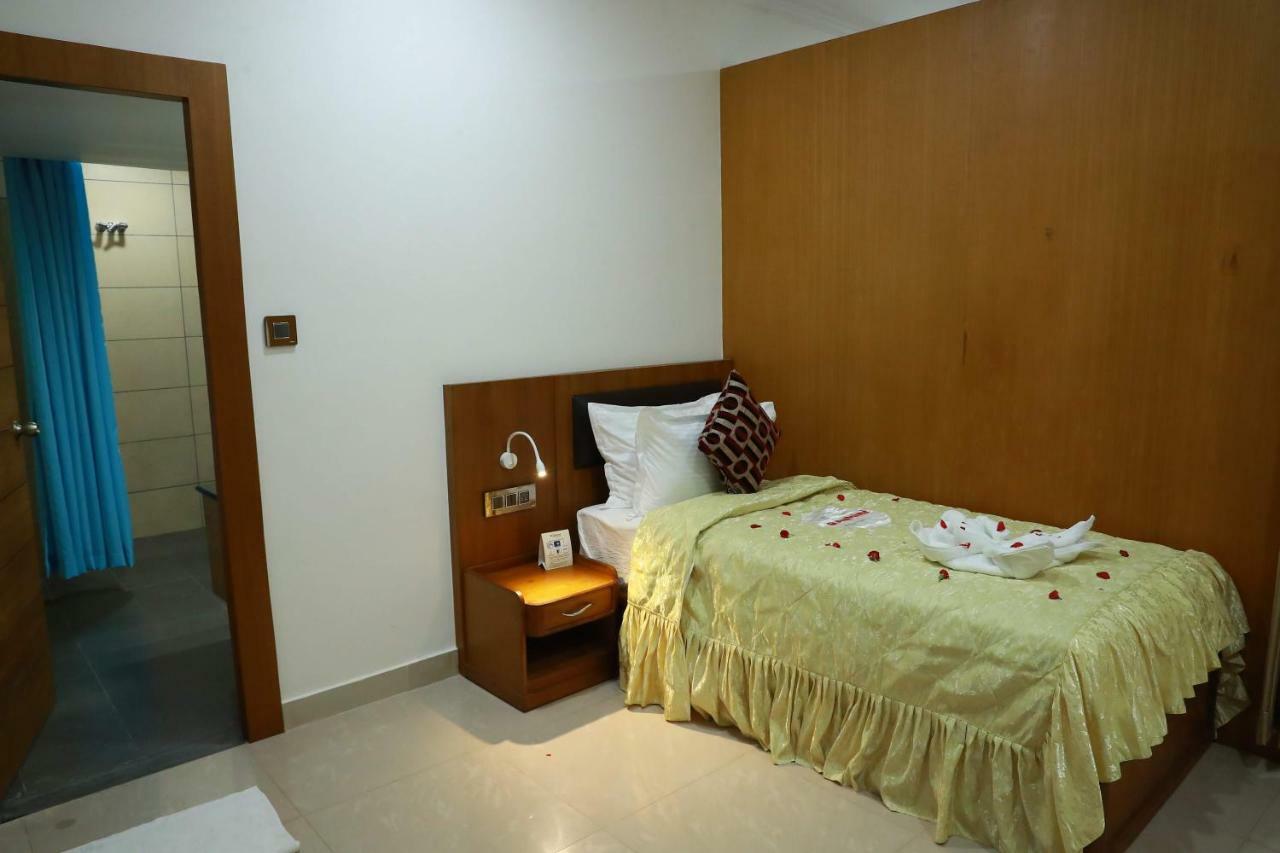 Hotel Rohini International Kallar  Exterior photo