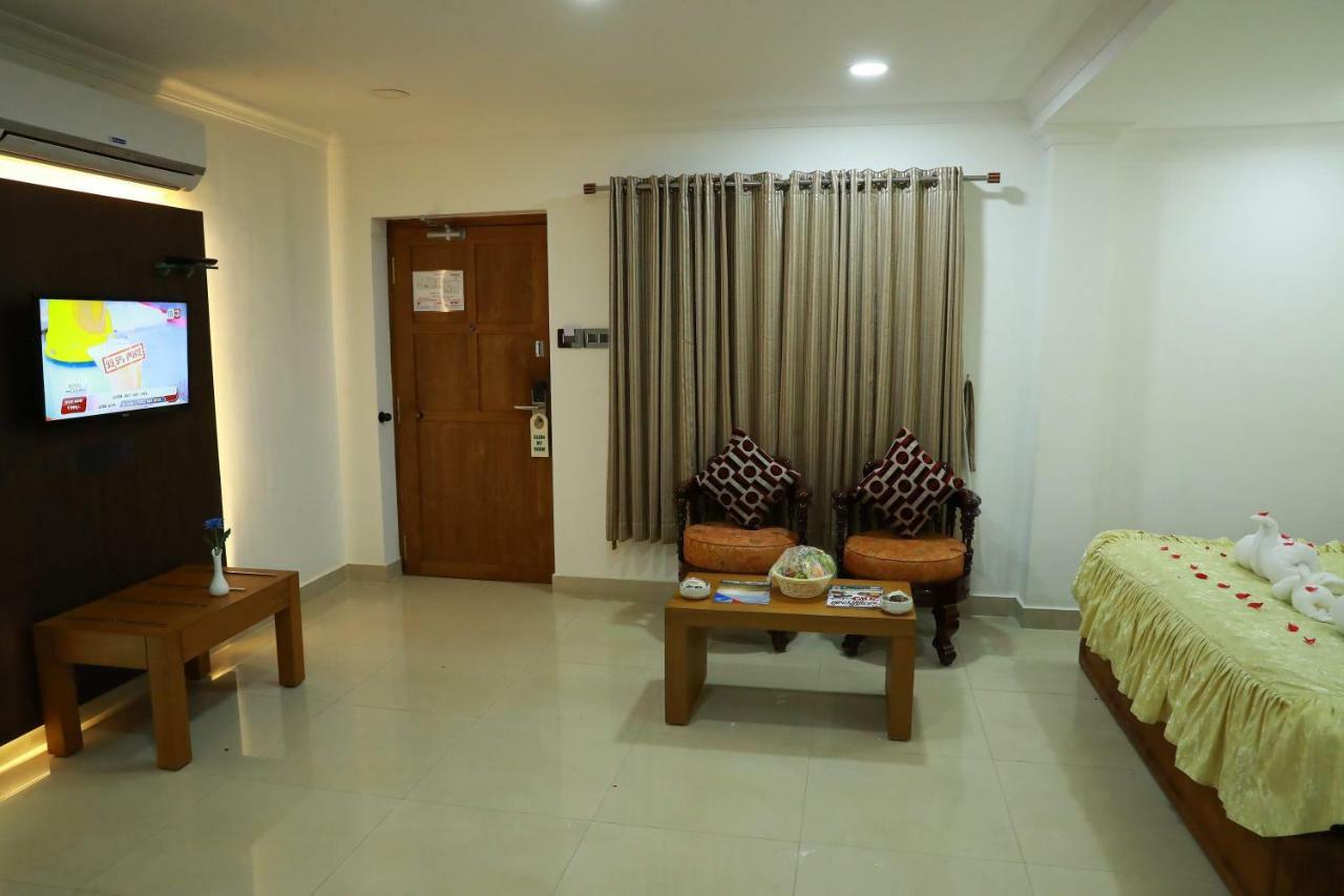 Hotel Rohini International Kallar  Exterior photo