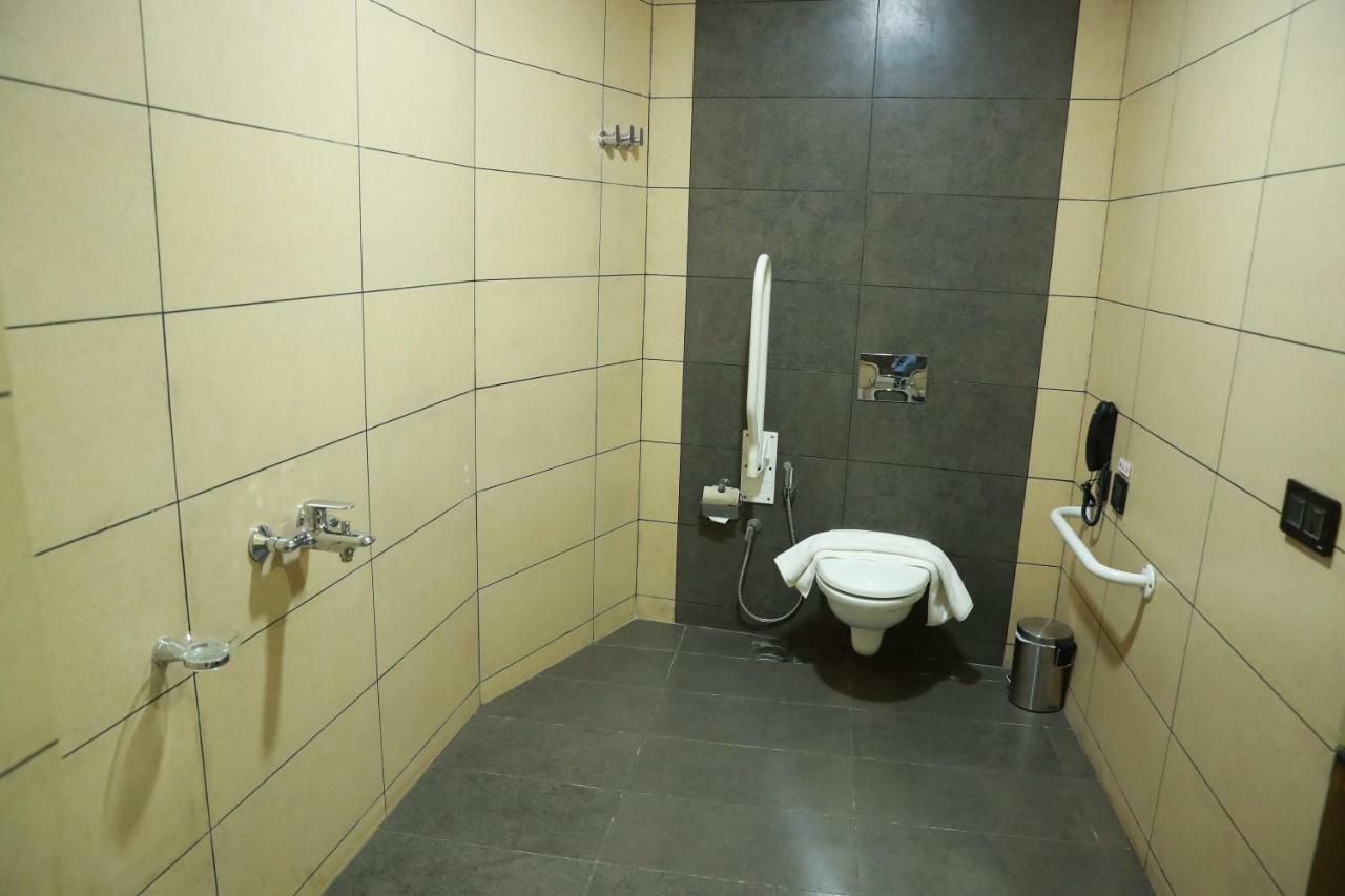 Hotel Rohini International Kallar  Exterior photo