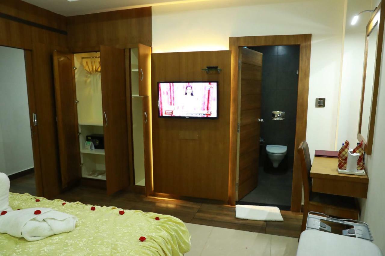 Hotel Rohini International Kallar  Exterior photo
