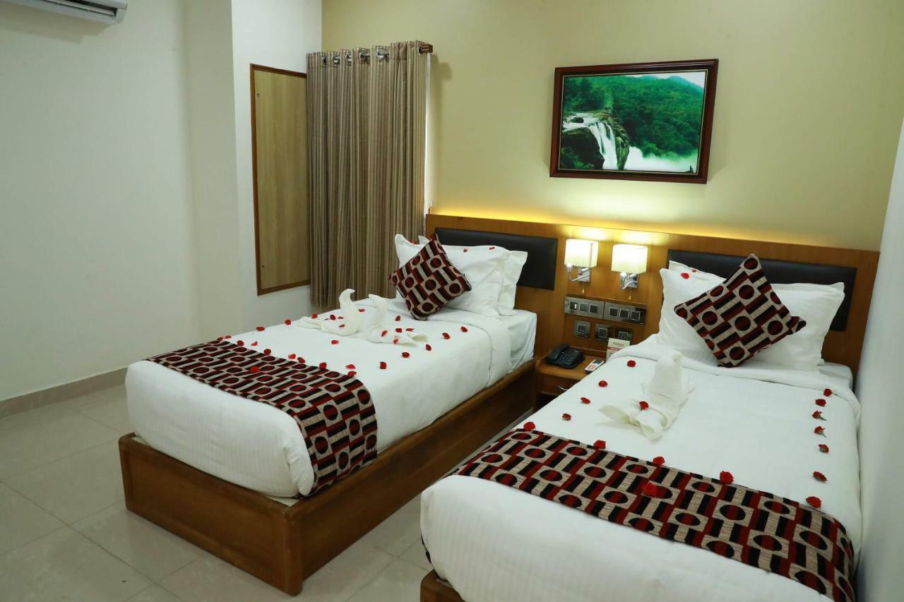 Hotel Rohini International Kallar  Exterior photo