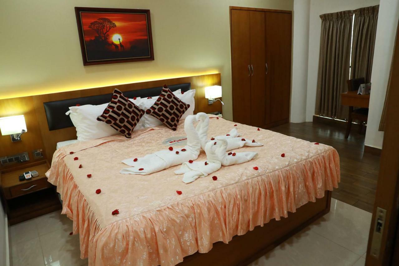 Hotel Rohini International Kallar  Exterior photo